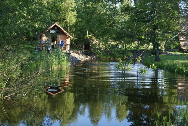 Hiie Talu Pensionat Kahala Exteriör bild