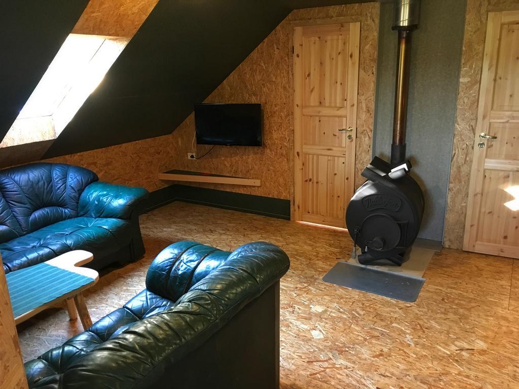 Hiie Talu Pensionat Kahala Exteriör bild